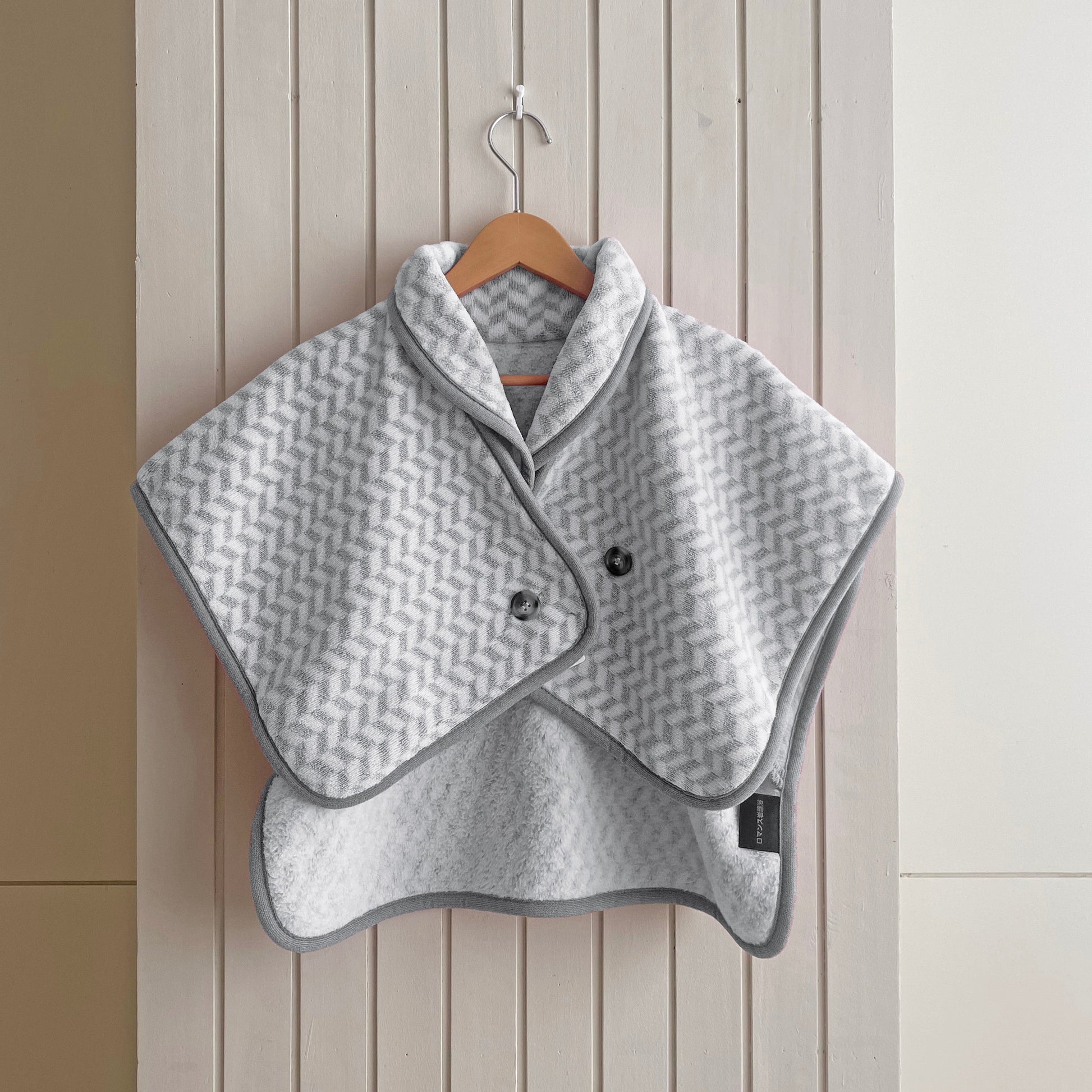 【お部屋でもあったか快適】 ロマンス岩盤浴 肩当て ギフトにおすすめ あったか寝具 抗菌防臭 日本製