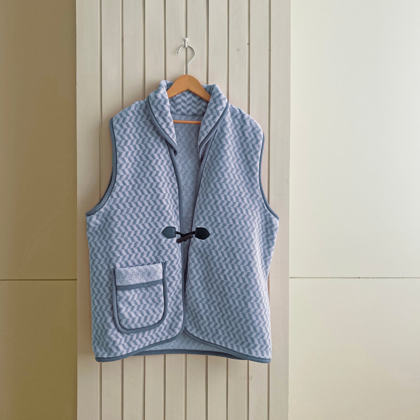 【お部屋でもあったか快適】 ロマンス岩盤浴 ポンチョ ギフトにおすすめ あったか寝具 抗菌防臭 日本製