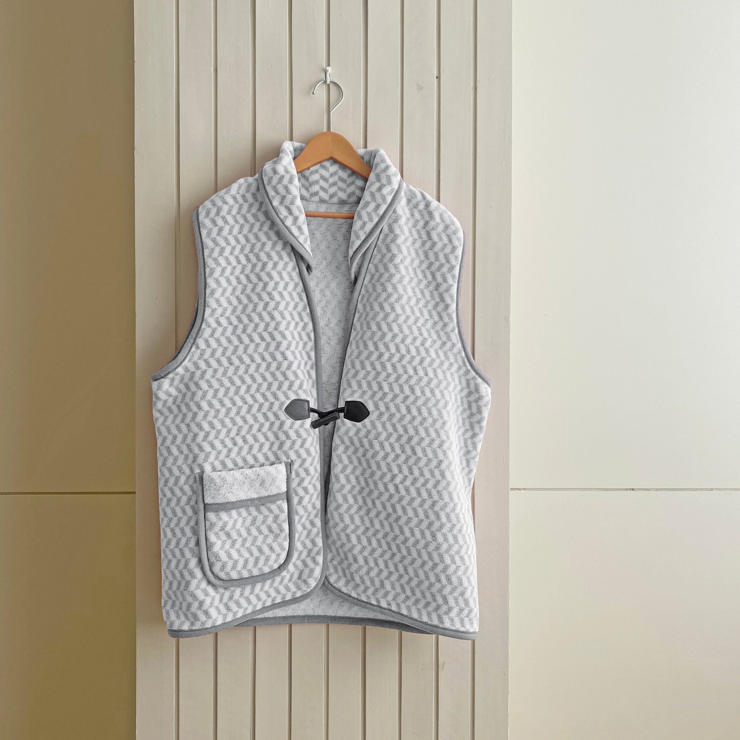 【お部屋でもあったか快適】 ロマンス岩盤浴 ポンチョ ギフトにおすすめ あったか寝具 抗菌防臭 日本製